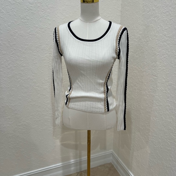House of Harlow 1960 Cream and Black Long Sleeve Top - Picture 4 of 5